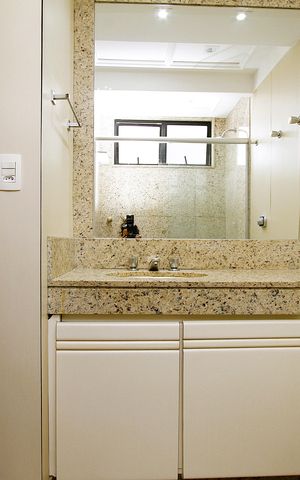 Apartamento para alugar com 185m², 4 quartos e 3 vagasBanheiro da Suíte 2