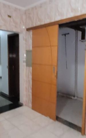 Casa à venda com 85m², 2 quartos e 2 vagas