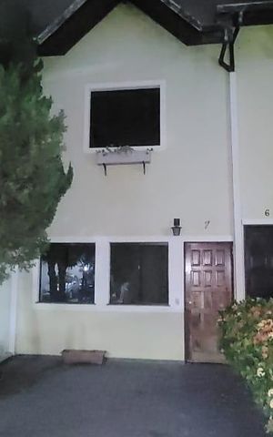 Casa à venda com 85m², 2 quartos e 2 vagas
