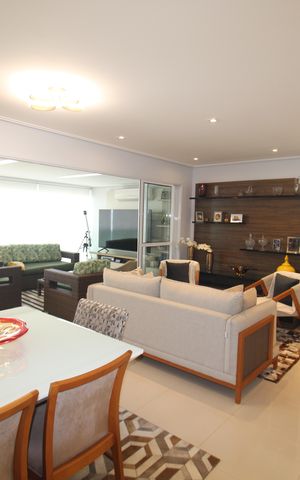Apartamento à venda com 140m², 3 quartos e 3 vagasSala / Cozinha