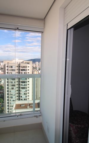 Apartamento à venda com 140m², 3 quartos e 3 vagasQuarto 3 - Varanda