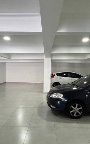Apartamento à venda com 156m², 3 quartos e 2 vagas Apartamento à venda com 156m², 3 quartos e 2 vagasGaragem