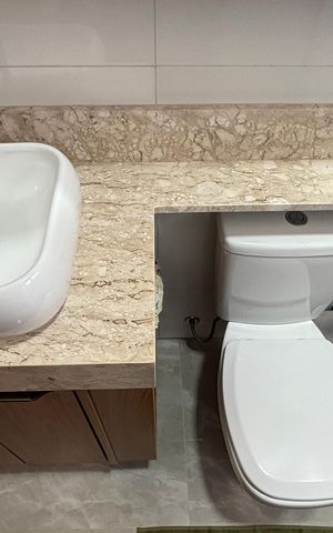 Apartamento à venda com 156m², 3 quartos e 2 vagas Apartamento à venda com 156m², 3 quartos e 2 vagasBanheiro da Suíte