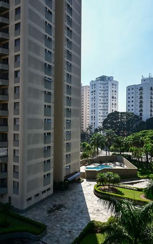 Apartamento à venda com 350m², 4 quartos e 5 vagasVista