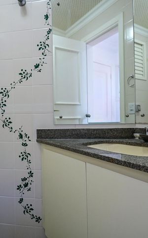 Apartamento à venda com 350m², 4 quartos e 5 vagasLavabo