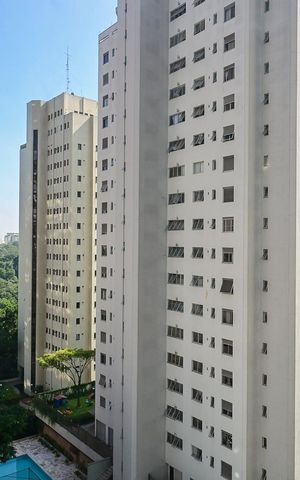 Apartamento à venda com 350m², 4 quartos e 5 vagasVista da Suíte 2