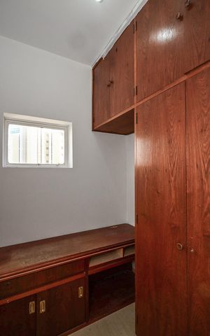 Apartamento à venda com 350m², 4 quartos e 5 vagasQuarto de Serviço