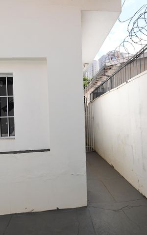 Casa à venda com 150m², 3 quartos e 2 vagasQuarto de Serviço - Vista