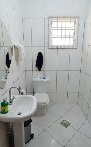 Casa à venda com 150m², 3 quartos e 2 vagasBanheiro