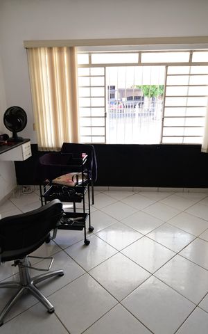 Casa à venda com 150m², 3 quartos e 2 vagasSala 1
