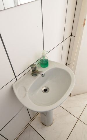 Casa à venda com 150m², 3 quartos e 2 vagasBanheiro