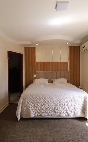 Casa para alugar com 250m², 4 quartos e 3 vagasSuíte