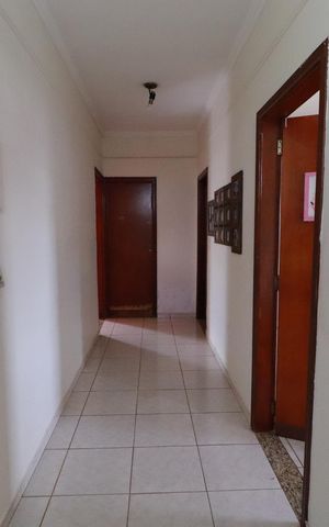 Casa para alugar com 250m², 4 quartos e 3 vagascorredor