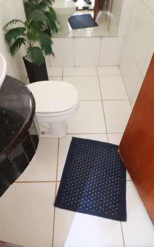 Casa para alugar com 250m², 4 quartos e 3 vagasBanheiro 1