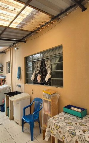 Casa à venda com 188m², 4 quartos e 5 vagas Casa à venda com 188m², 4 quartos e 5 vagasÁrea de Serviço