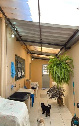 Casa à venda com 188m², 4 quartos e 5 vagas Casa à venda com 188m², 4 quartos e 5 vagasÁrea de Serviço