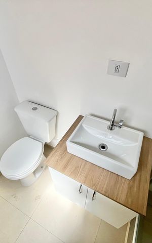 Studio para alugar com 31m², 1 quarto e sem vaga Studio para alugar com 31m², 1 quarto e sem vagaBanheiro