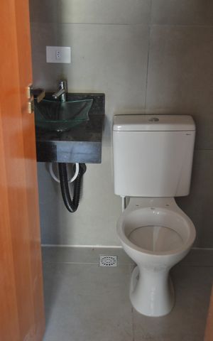 Casa à venda com 130m², 2 quartos e 4 vagasLavabo