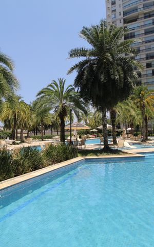 Apartamento à venda com 166m², 4 quartos e 2 vagasÁrea comum - Piscina