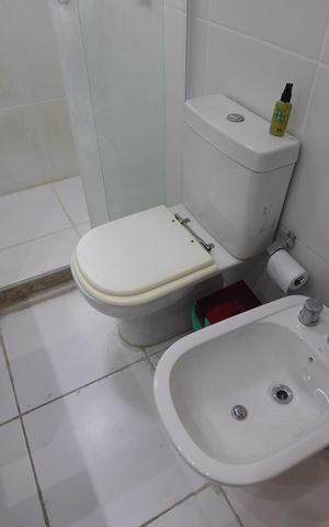 Apartamento à venda com 166m², 4 quartos e 2 vagasBanheiro da suíte 1
