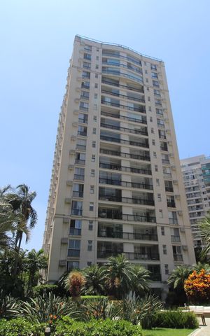 Apartamento à venda com 166m², 4 quartos e 2 vagasFachada do bloco
