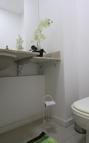 Apartamento à venda com 166m², 4 quartos e 2 vagasLavabo