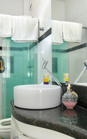 Apartamento para alugar com 95m², 3 quartos e 2 vagas Apartamento para alugar com 95m², 3 quartos e 2 vagasBanheiro da Suíte