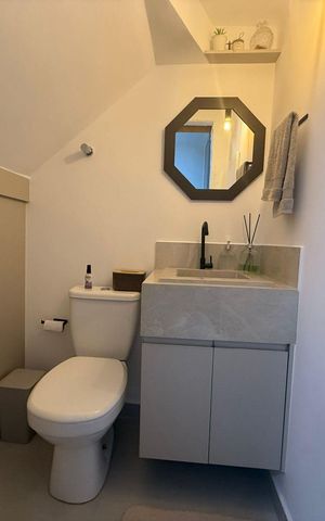 Casa à venda com 64m², 2 quartos e 1 vaga Casa à venda com 64m², 2 quartos e 1 vagaBanheiro
