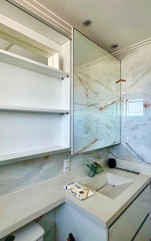 Apartamento à venda com 73m², 2 quartos e 2 vagasBanheiro 1
