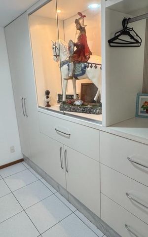 Apartamento à venda com 143m², 3 quartos e 3 vagas Apartamento à venda com 143m², 3 quartos e 3 vagasCloset
