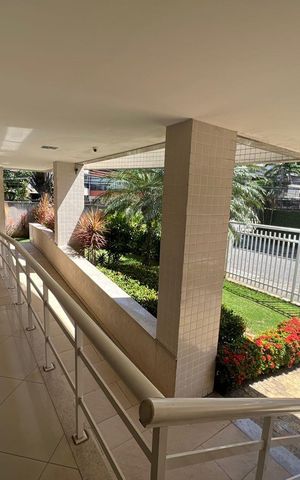 Apartamento à venda com 143m², 3 quartos e 3 vagas Apartamento à venda com 143m², 3 quartos e 3 vagasÁrea externa