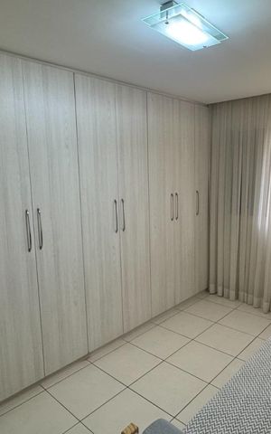 Apartamento à venda com 143m², 3 quartos e 3 vagas Apartamento à venda com 143m², 3 quartos e 3 vagasQuarto 1