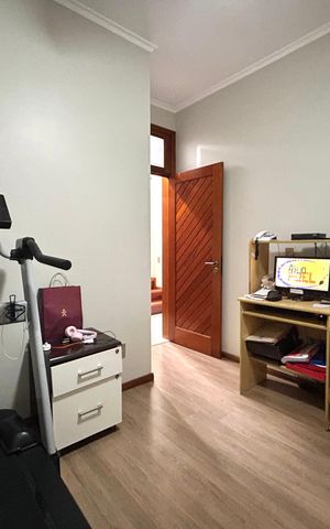 Casa para alugar com 374m², 6 quartos e 6 vagas Casa para alugar com 374m², 6 quartos e 6 vagasQuarto 2