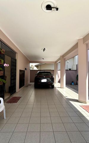 Casa para alugar com 374m², 6 quartos e 6 vagas Casa para alugar com 374m², 6 quartos e 6 vagasGaragem