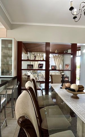 Casa para alugar com 374m², 6 quartos e 6 vagas Casa para alugar com 374m², 6 quartos e 6 vagasSala de Jantar