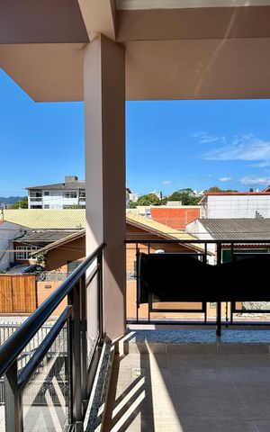 Casa para alugar com 374m², 6 quartos e 6 vagas Casa para alugar com 374m², 6 quartos e 6 vagasSuíte Varanda