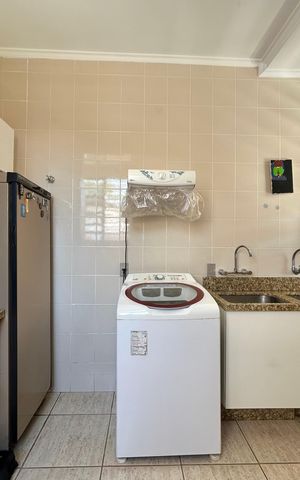 Casa para alugar com 374m², 6 quartos e 6 vagas Casa para alugar com 374m², 6 quartos e 6 vagasÁrea de Serviço