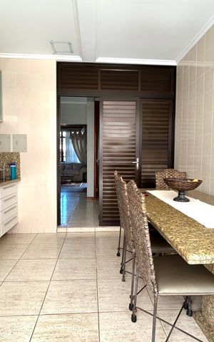 Casa para alugar com 374m², 6 quartos e 6 vagas Casa para alugar com 374m², 6 quartos e 6 vagasÁrea gourmet