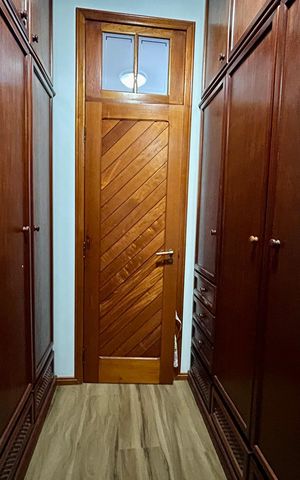 Casa para alugar com 374m², 6 quartos e 6 vagas Casa para alugar com 374m², 6 quartos e 6 vagasSuíte Closet
