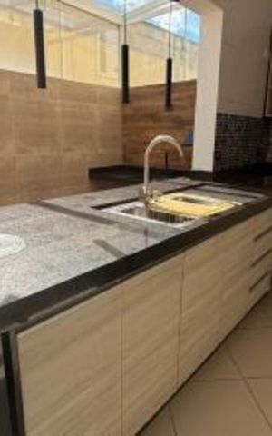 Casa de condomínio para alugar com 100m², 2 quartos e 2 vagas Casa de condomínio para alugar com 100m², 2 quartos e 2 vagasCozinha
