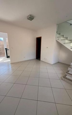 Casa de condomínio para alugar com 100m², 2 quartos e 2 vagas Casa de condomínio para alugar com 100m², 2 quartos e 2 vagasSala