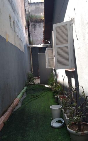 Casa à venda com 170m², 7 quartos e 2 vagas Casa à venda com 170m², 7 quartos e 2 vagasQuintal