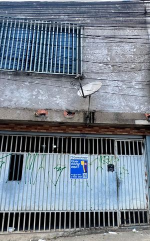 Casa para alugar com 180m², 3 quartos e 1 vaga Casa para alugar com 180m², 3 quartos e 1 vagaPlaca instalada na fachada do imovel