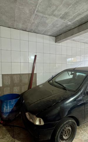 Casa para alugar com 180m², 3 quartos e 1 vaga Casa para alugar com 180m², 3 quartos e 1 vagaGaragem