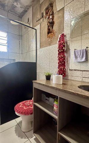 Casa para alugar com 180m², 3 quartos e 1 vaga Casa para alugar com 180m², 3 quartos e 1 vagaBanheiro