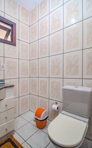 Casa à venda com 161m², 3 quartos e 2 vagas Casa à venda com 161m², 3 quartos e 2 vagasBanheiro da suite