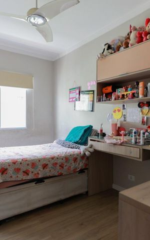 Casa para alugar com 390m², 3 quartos e 3 vagas Casa para alugar com 390m², 3 quartos e 3 vagasQuarto 1