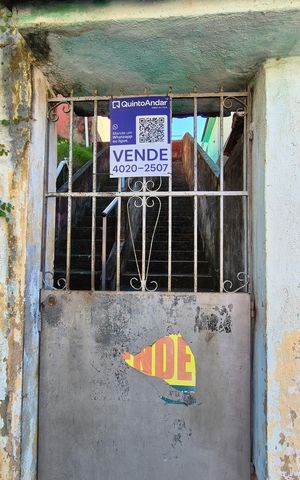 Casa à venda com 67m², 2 quartos e sem vagaPlaquinha