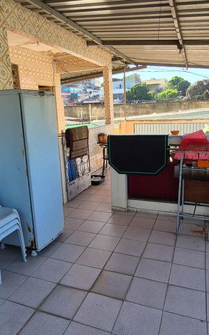Casa à venda com 67m², 2 quartos e sem vagaÁrea comum e varanda