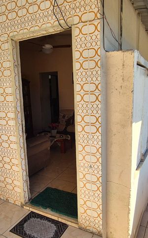 Casa à venda com 67m², 2 quartos e sem vagaÁrea comum